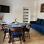 Apartment Przy Parku Centralnym *